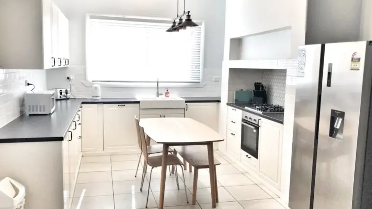 Furnished room in a share house