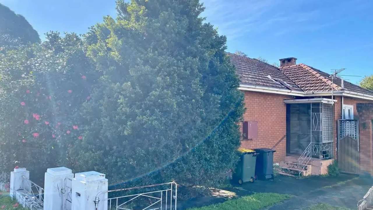 Unfurnished room in a share house