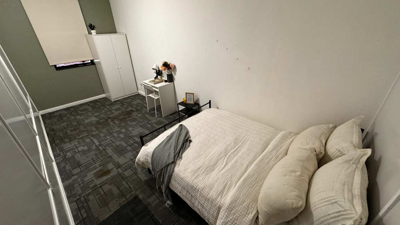Whole property with 3 rooms for rent