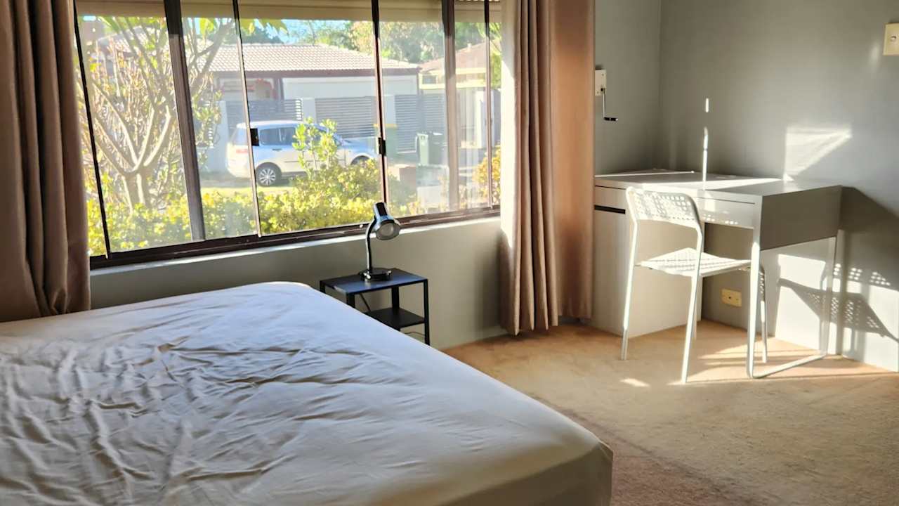 Furnished room in a share house