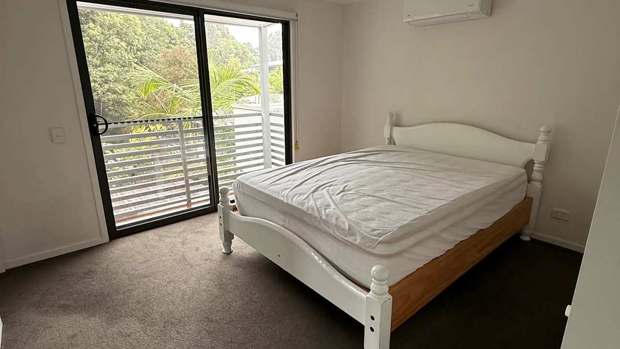 Room with ensuite in a flatshare