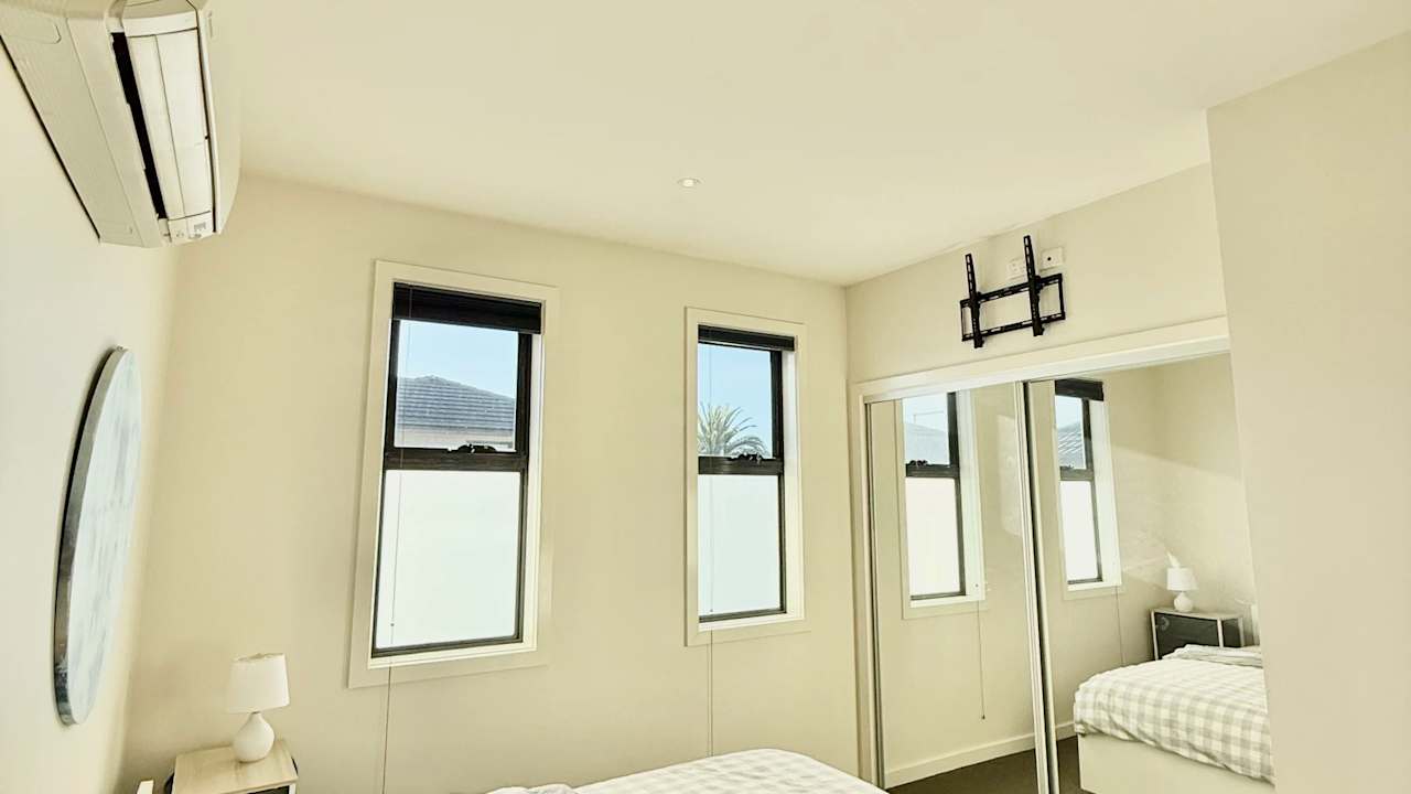 Furnished room with ensuite in a share house
