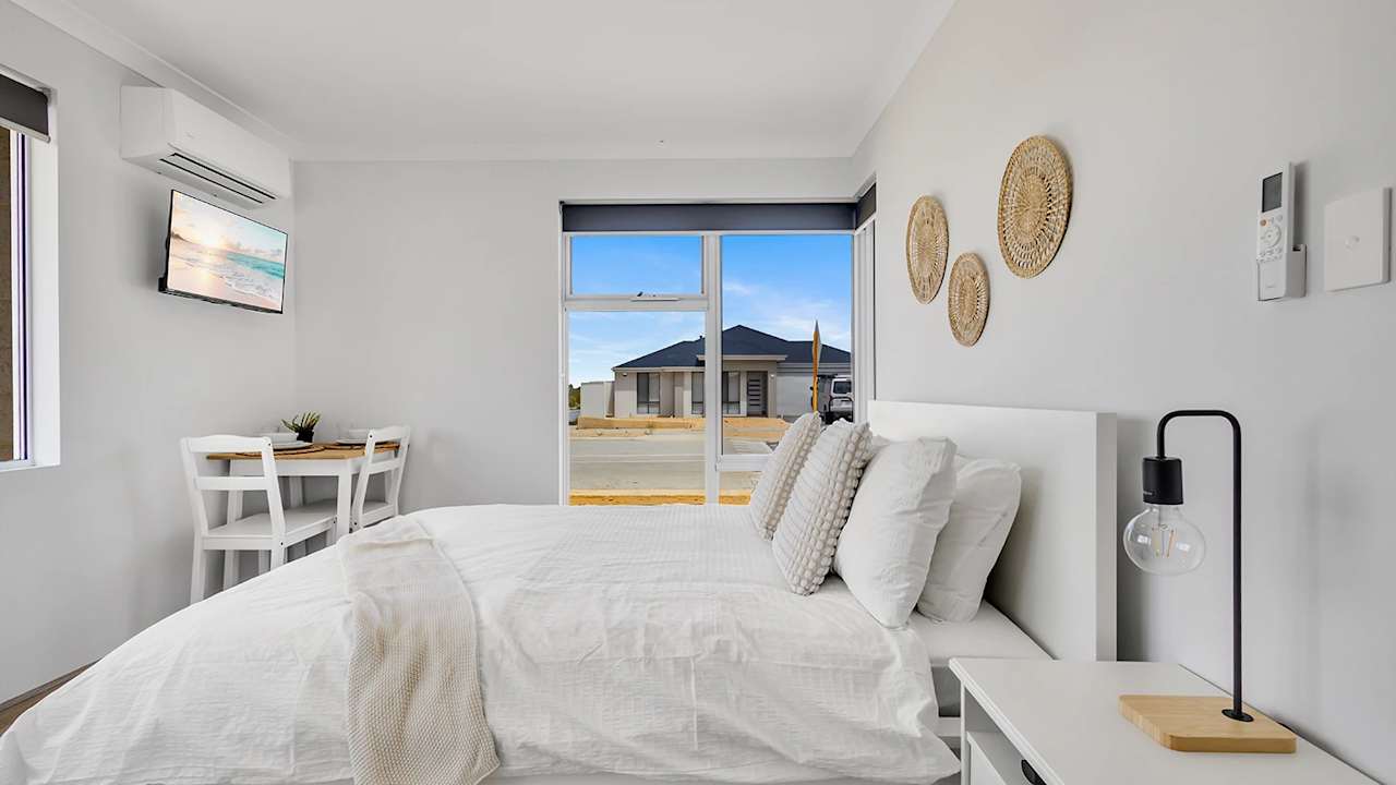 Furnished room with ensuite in a share house