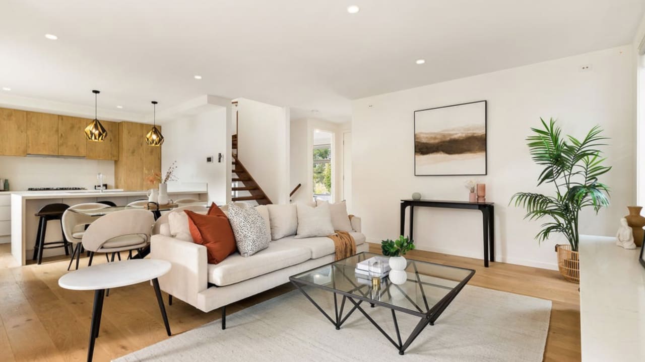 Room in a share house
