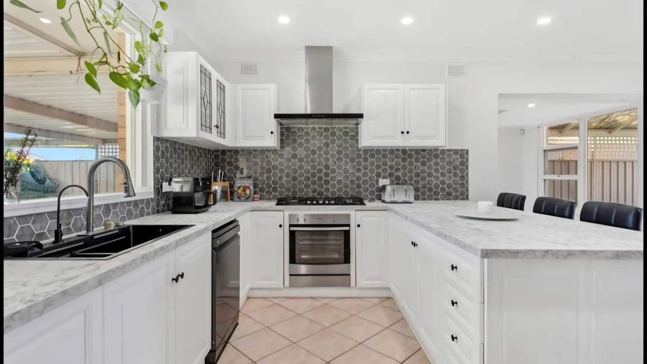 Room in a share house