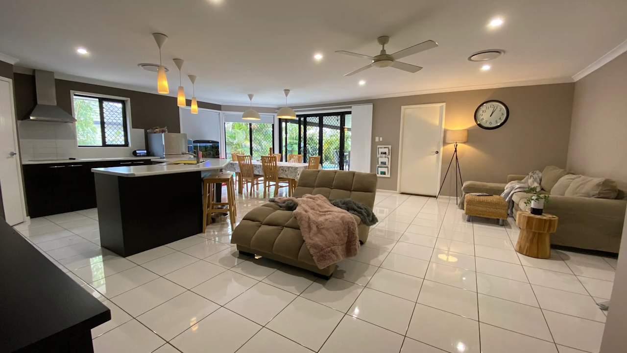 Furnished room in a share house