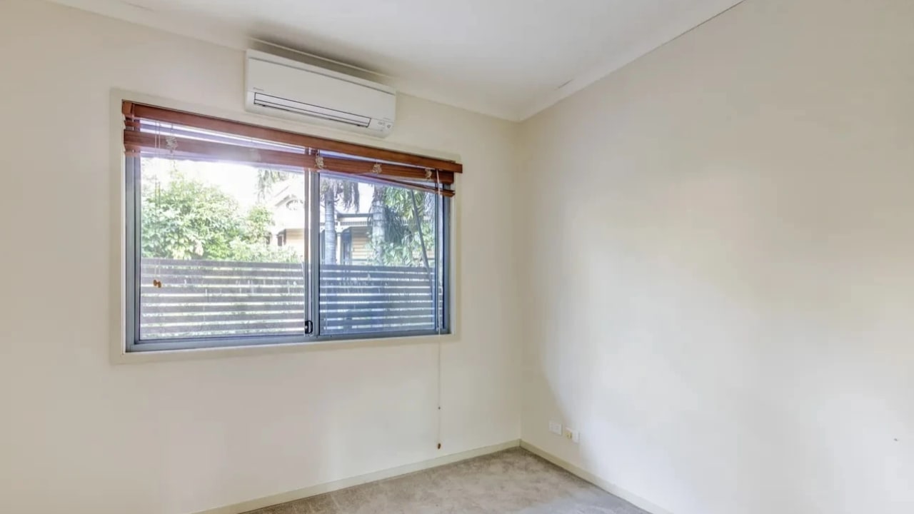 Unfurnished room with own bathroom
