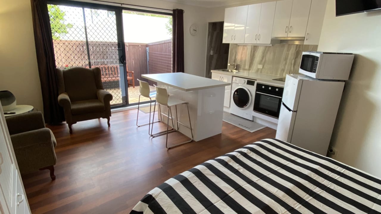 Furnished room granny flat for rent