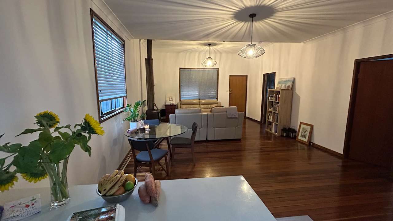 Room in a share house