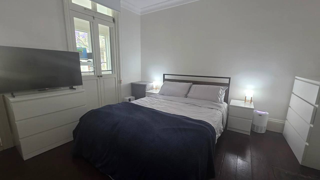 Furnished room in a share house