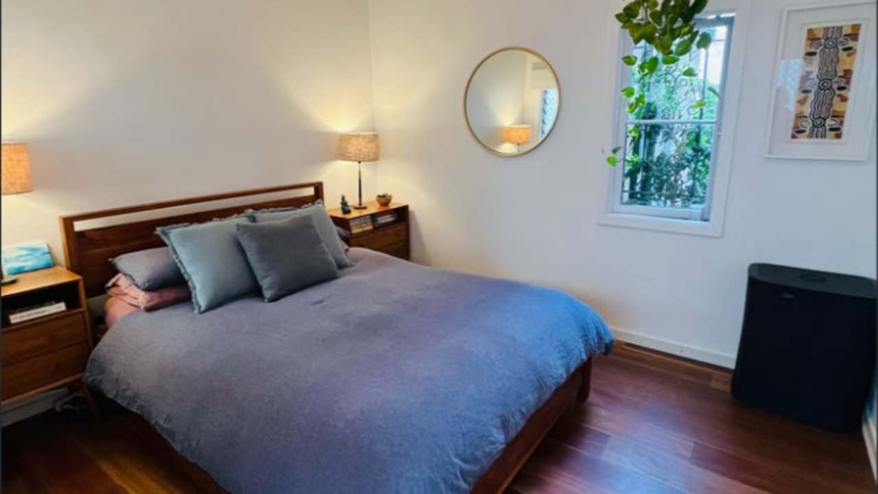 Whole property with 4 rooms for rent