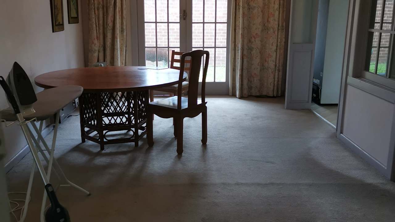 Room in a share house
