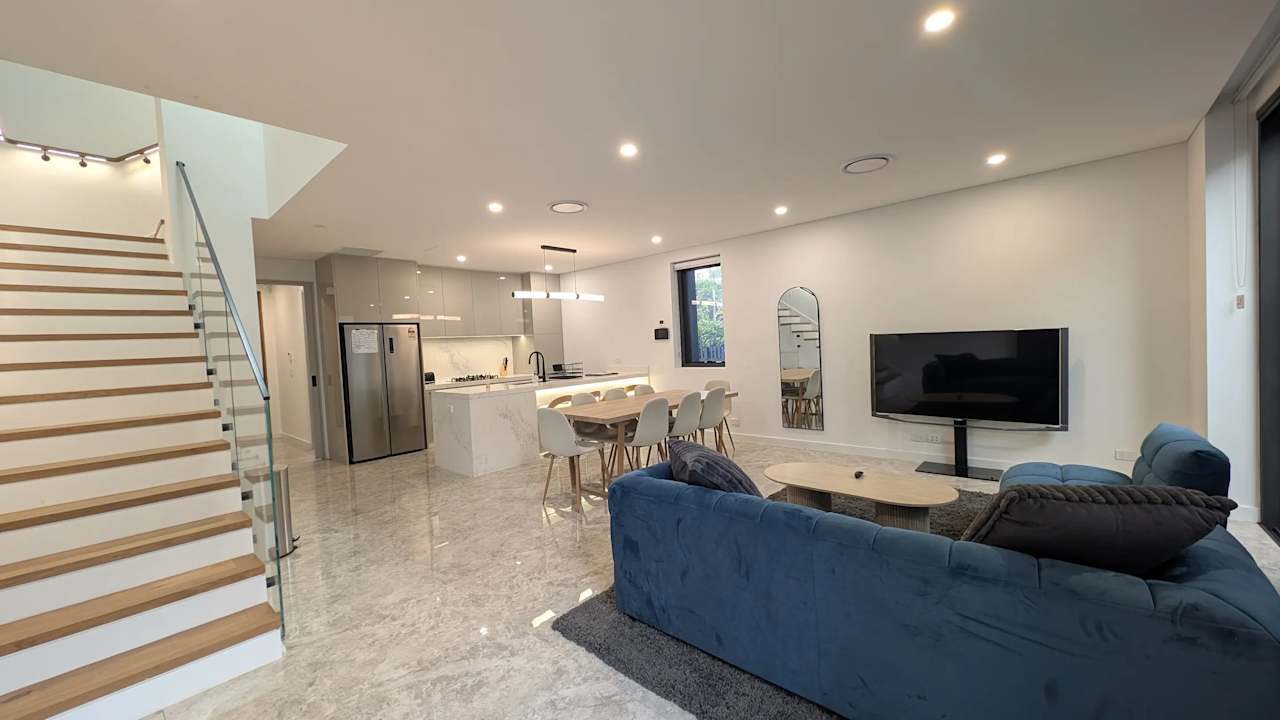 Furnished room in a share house