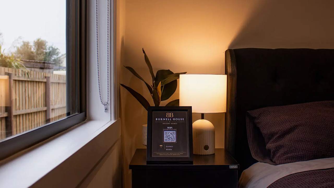 Furnished room in a share house