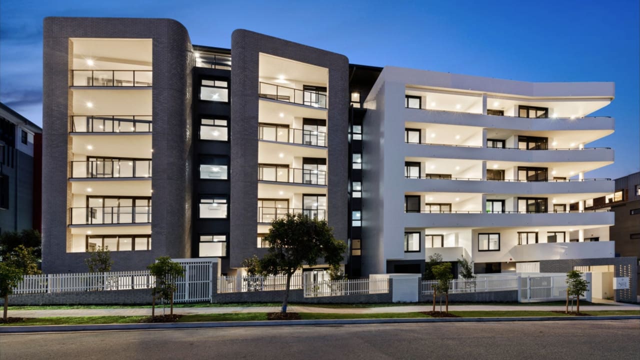 Unfurnished room with own bathroom