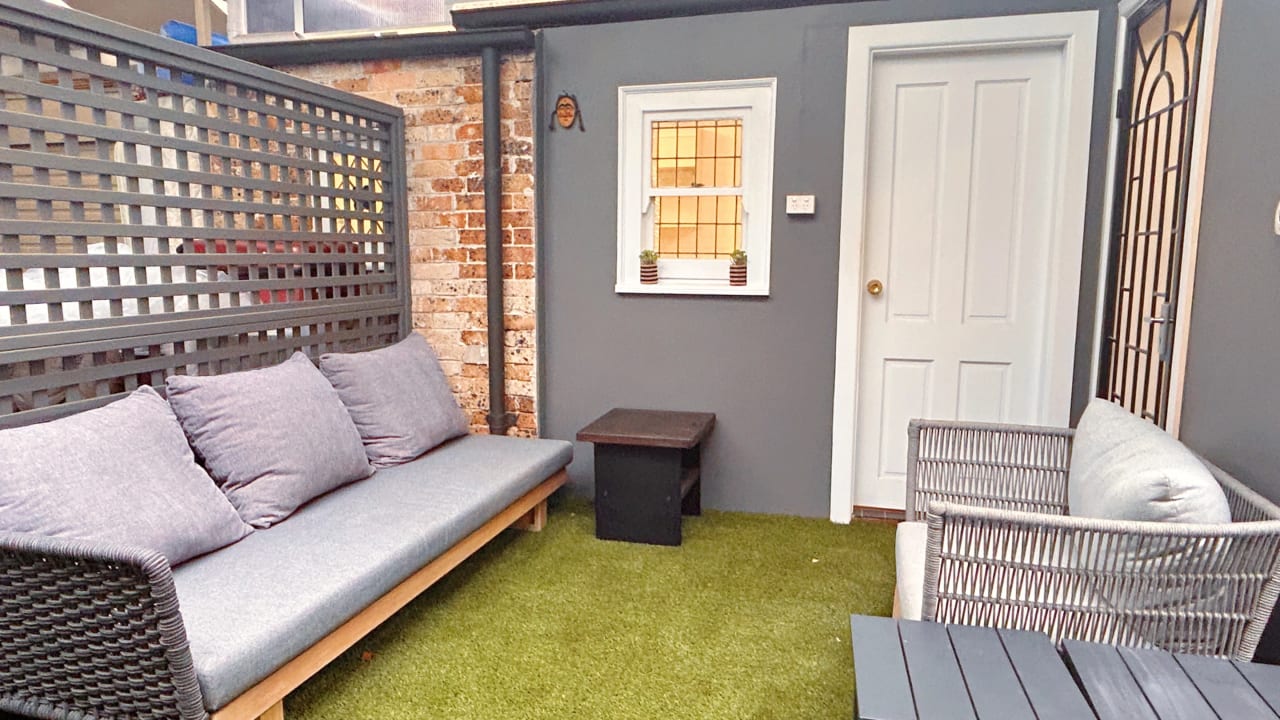 Furnished room in a share house