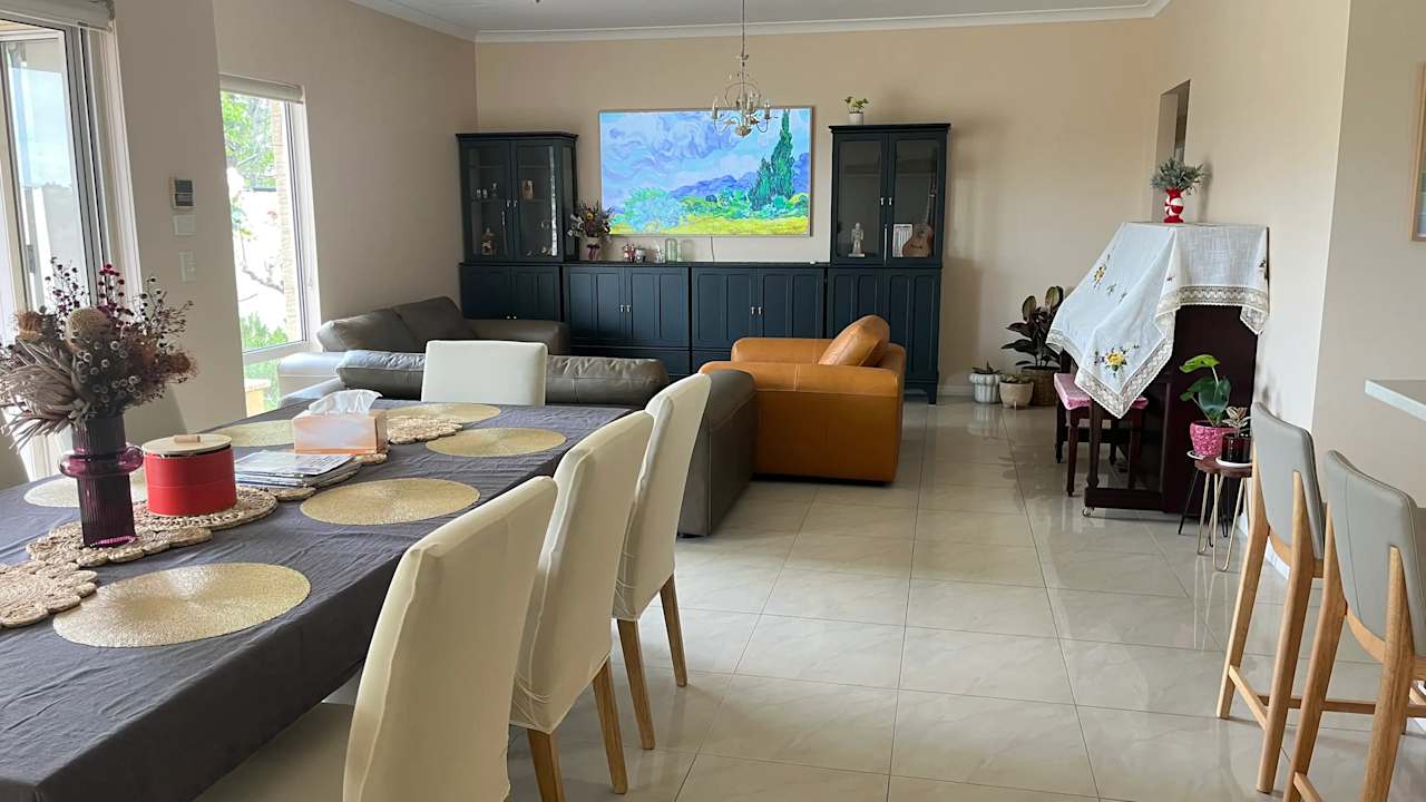 Furnished room in a share house