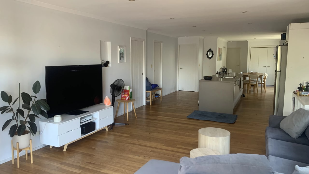 Room in a share house