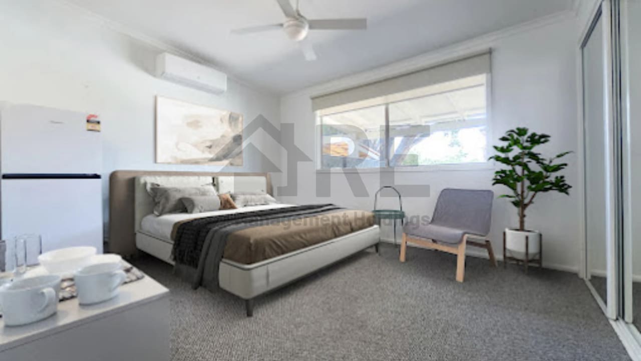 Furnished room in a share house