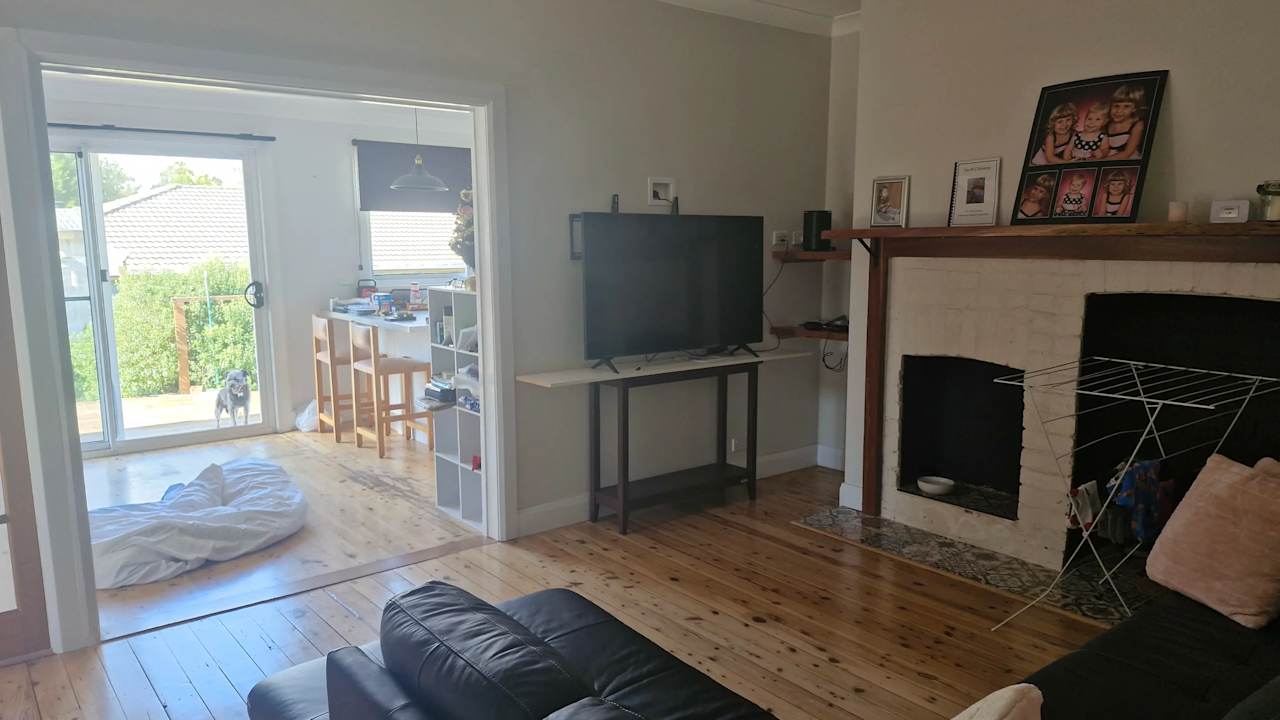 Room in a share house