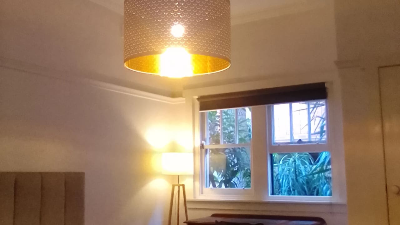 Room in a share house