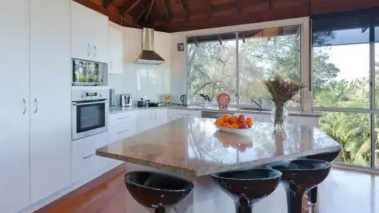 Room in a share house