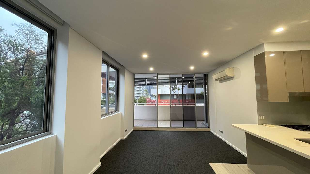 Whole property with 2 rooms for rent