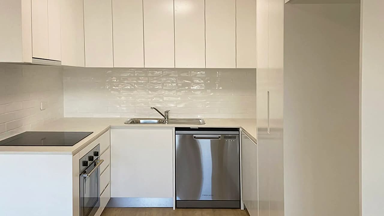 Whole property with 2 rooms for rent