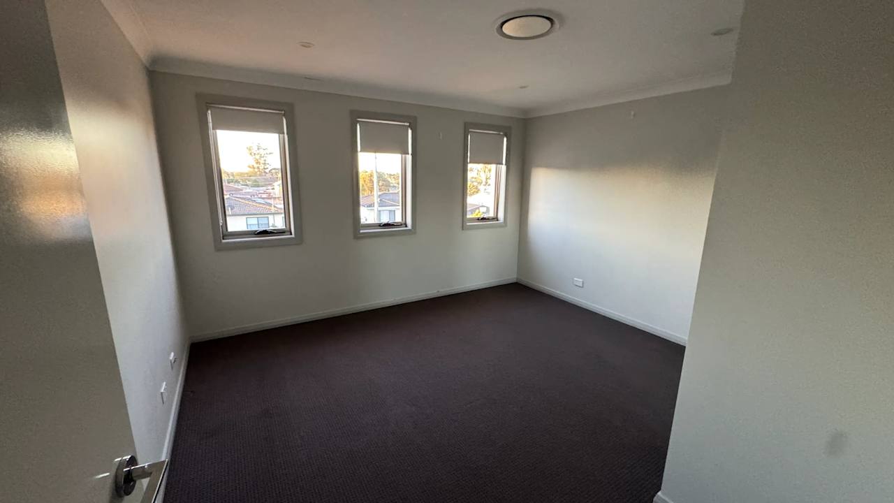 Unfurnished room in a share house