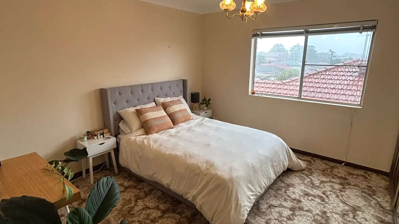Room in a share house