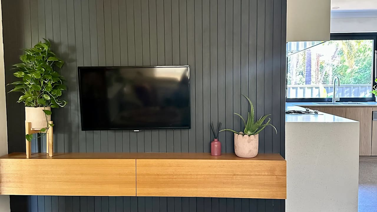 Furnished room with own bathroom