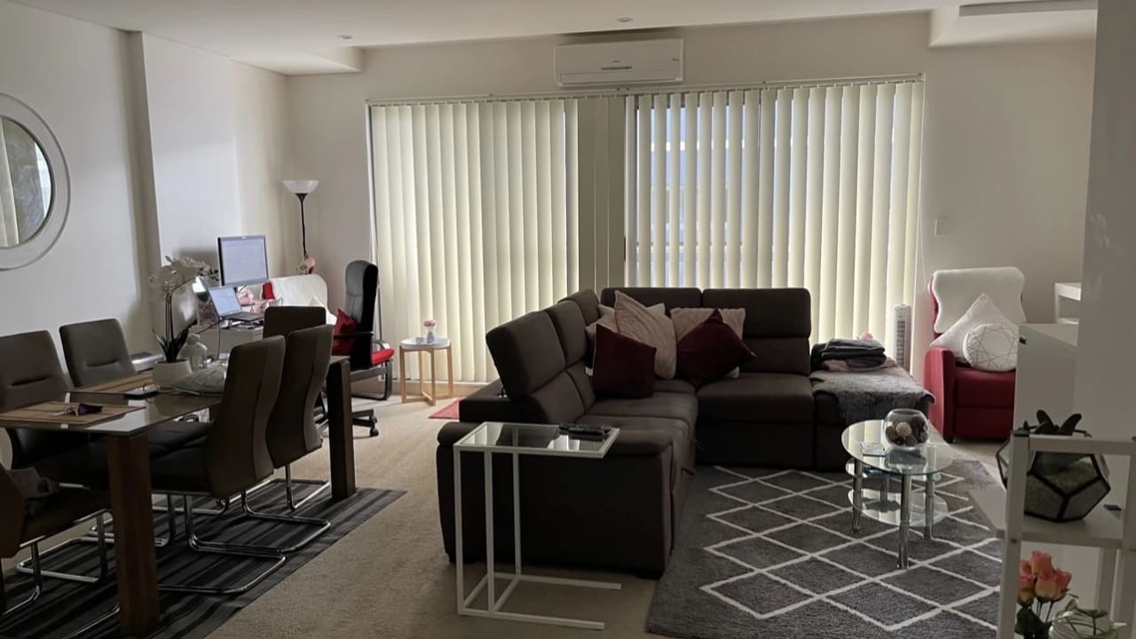 Furnished room with ensuite in a flatshare