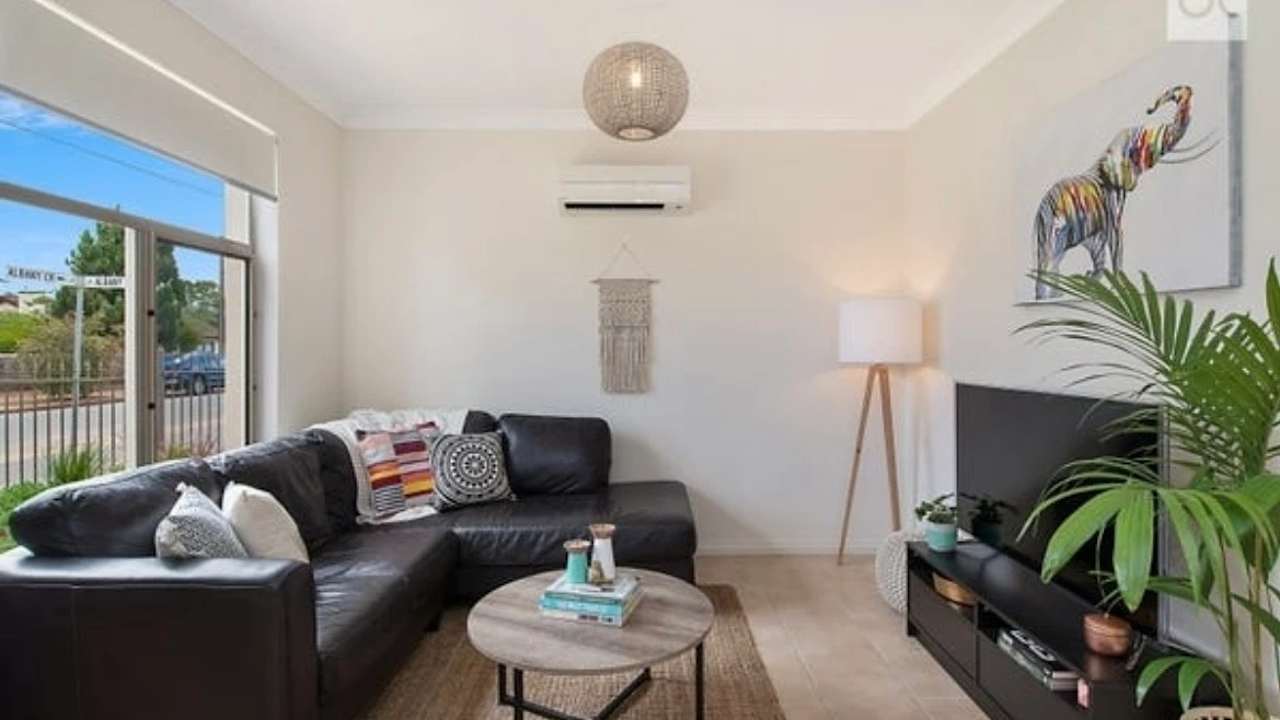 Unfurnished room in a share house