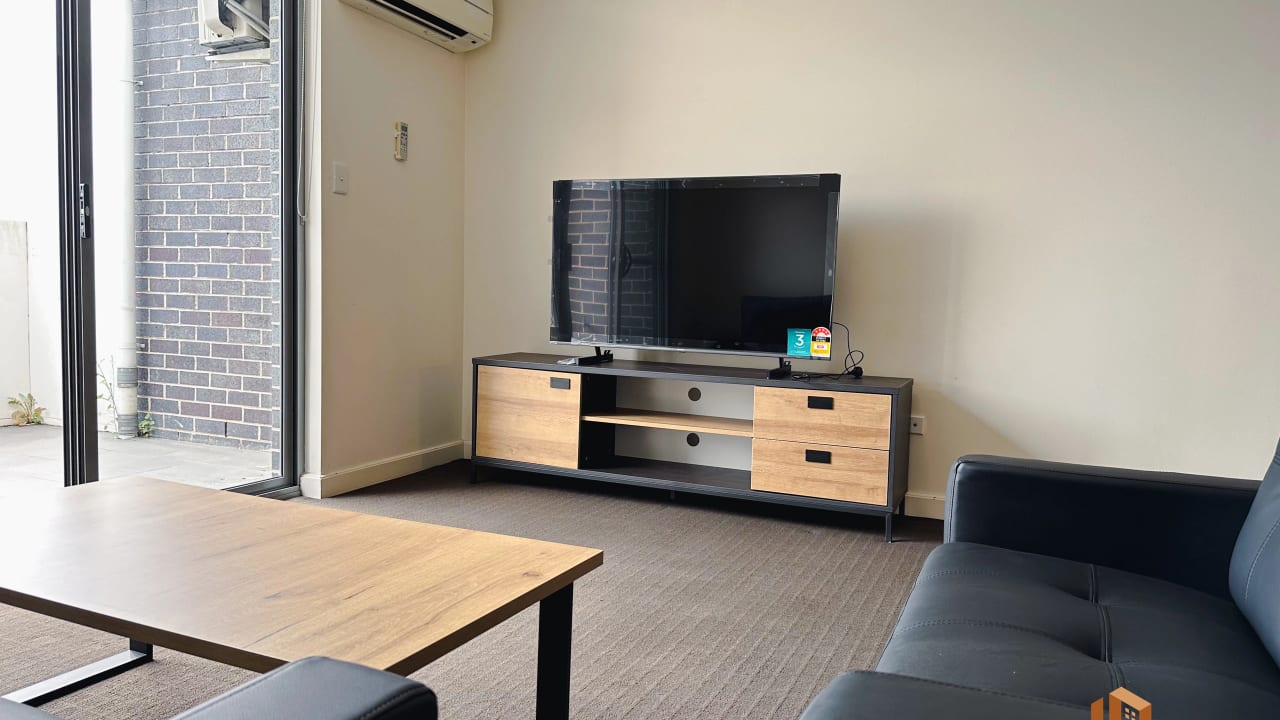 Furnished room with own bathroom