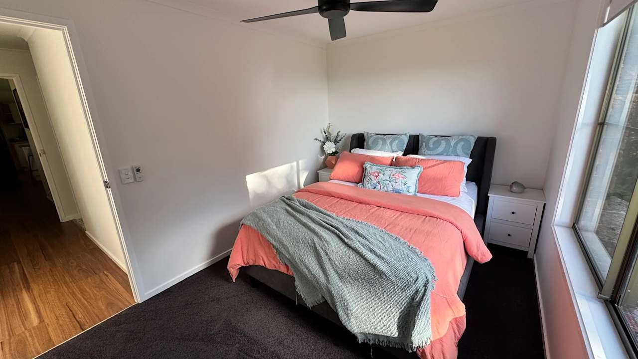 Room in a share house