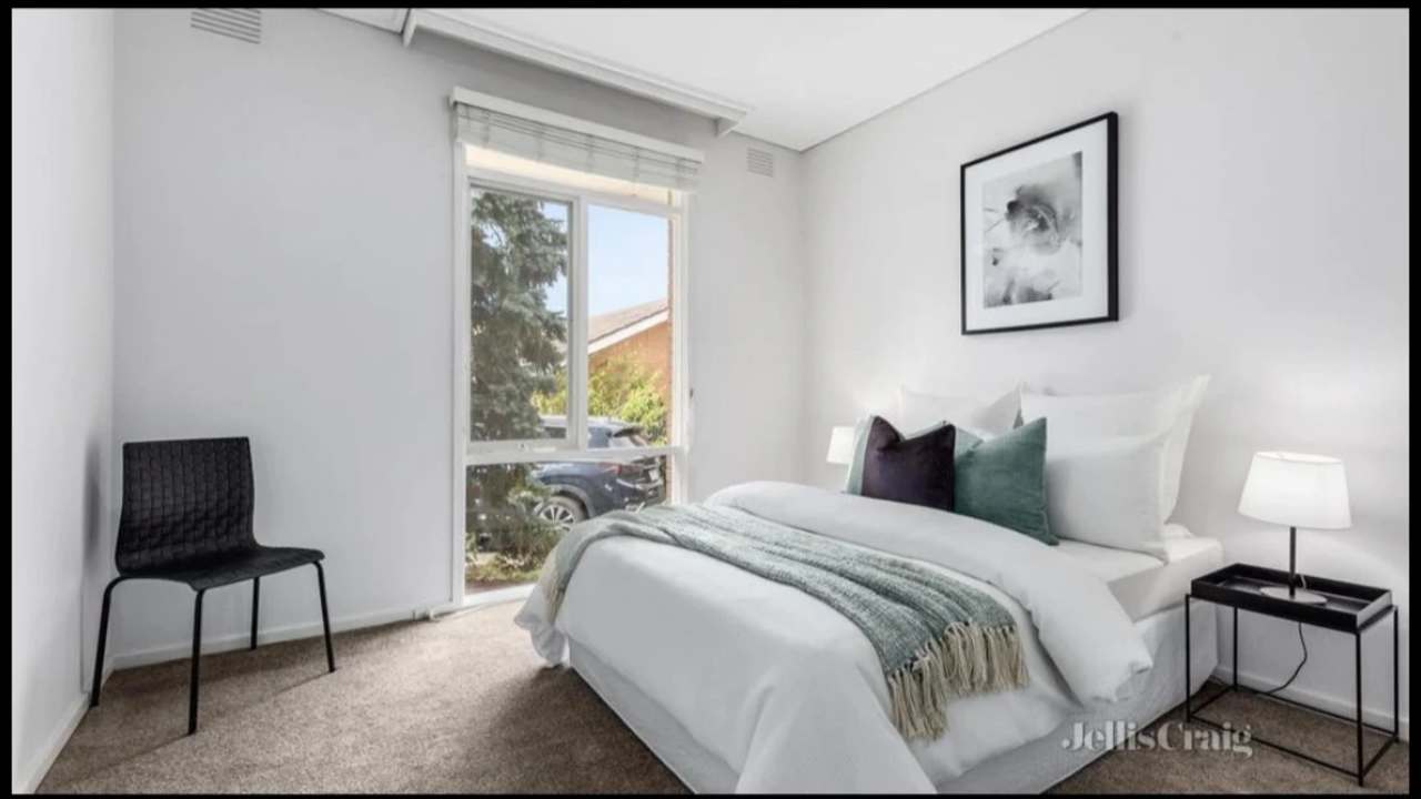 Room in a share house