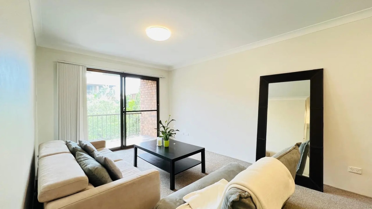 Whole property with 2 rooms for rent