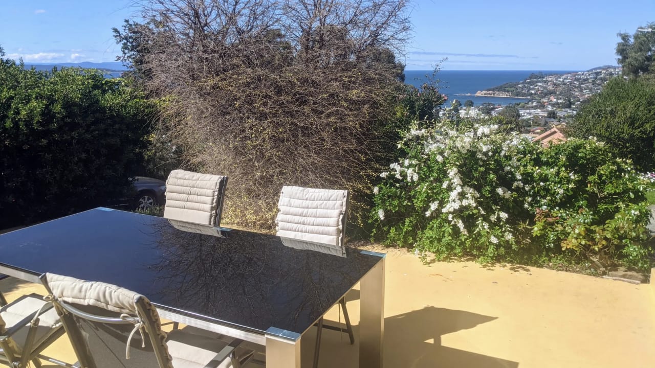 Room in a share house