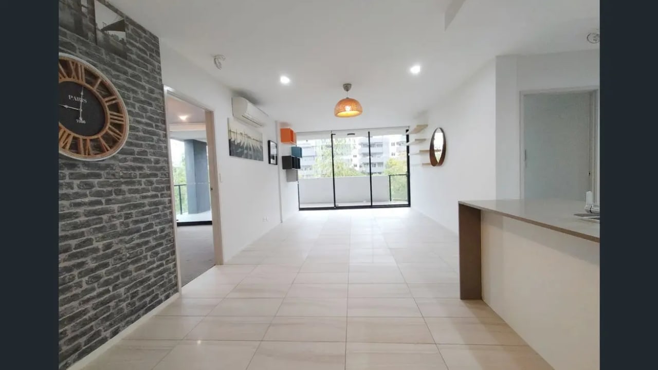 Furnished room with own bathroom