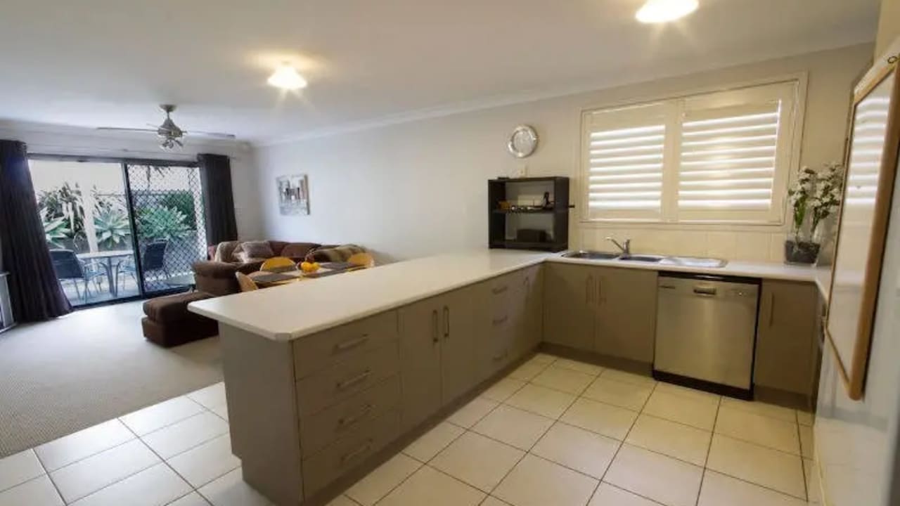 Furnished room in a share house
