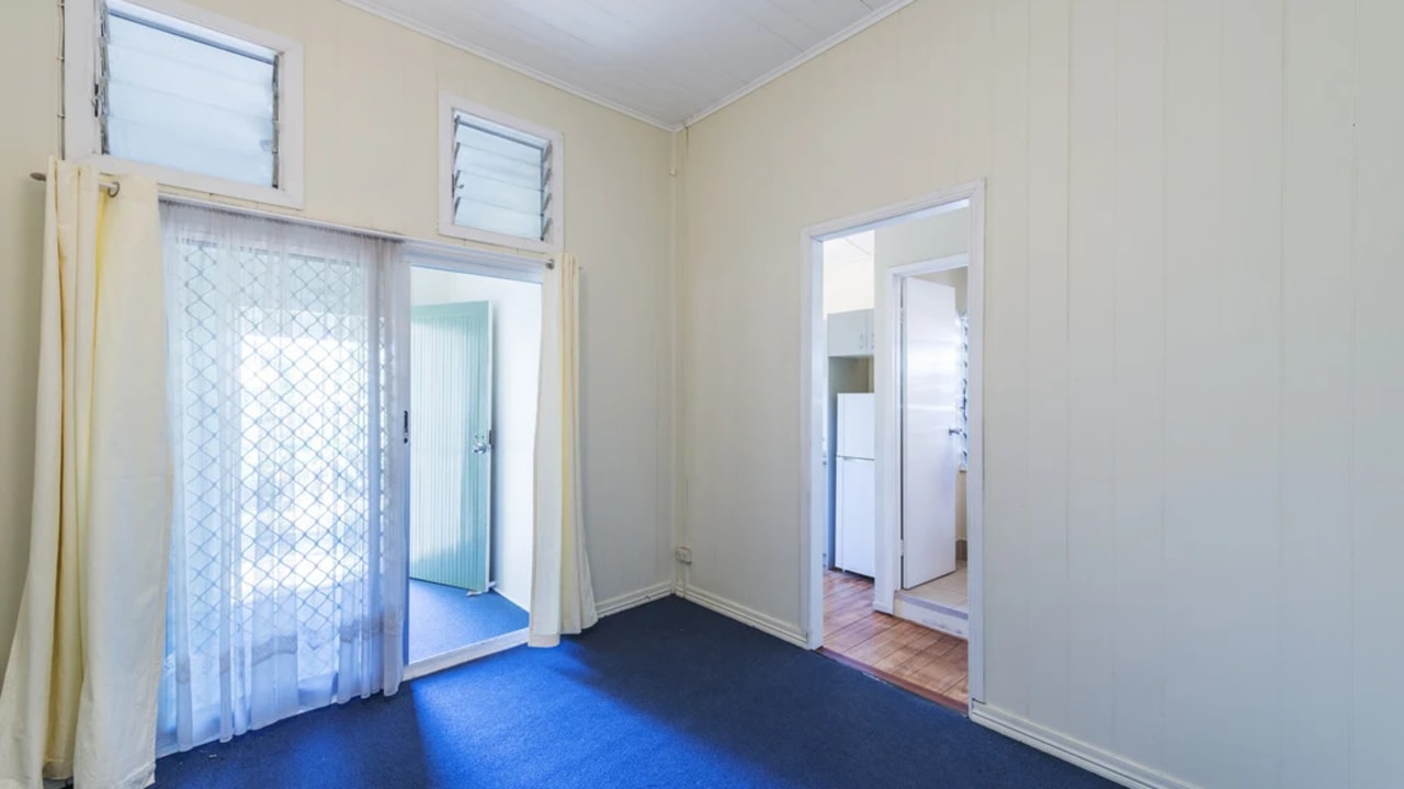 Room studio flat for rent