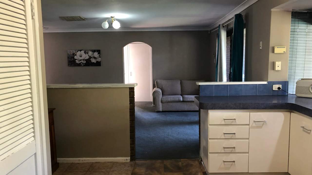 Furnished room in a share house