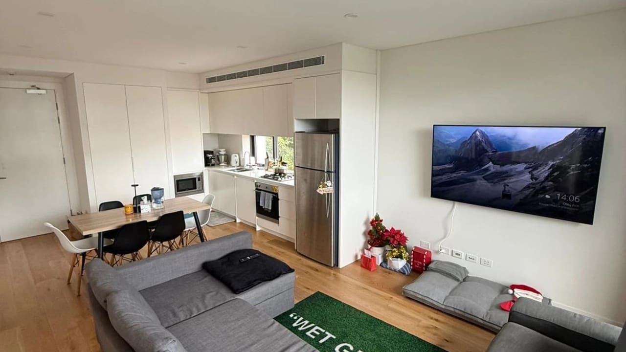 Furnished room in a flatshare