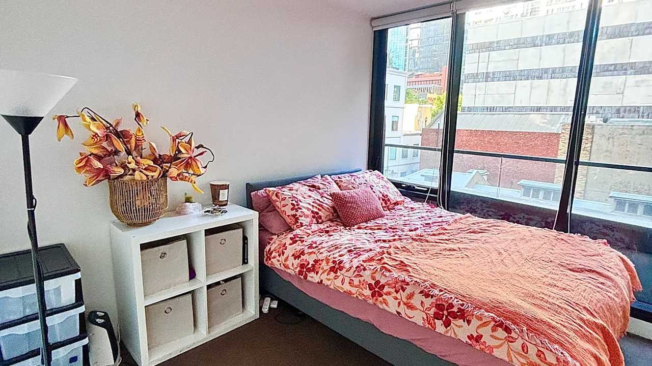 Furnished room in a flatshare