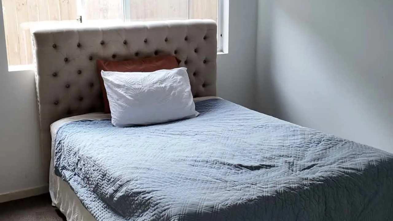 Unfurnished room in a share house