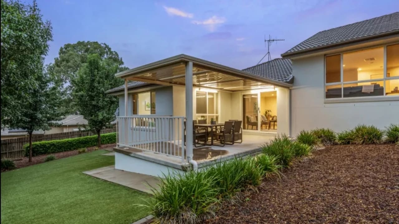 Furnished room with ensuite in a share house