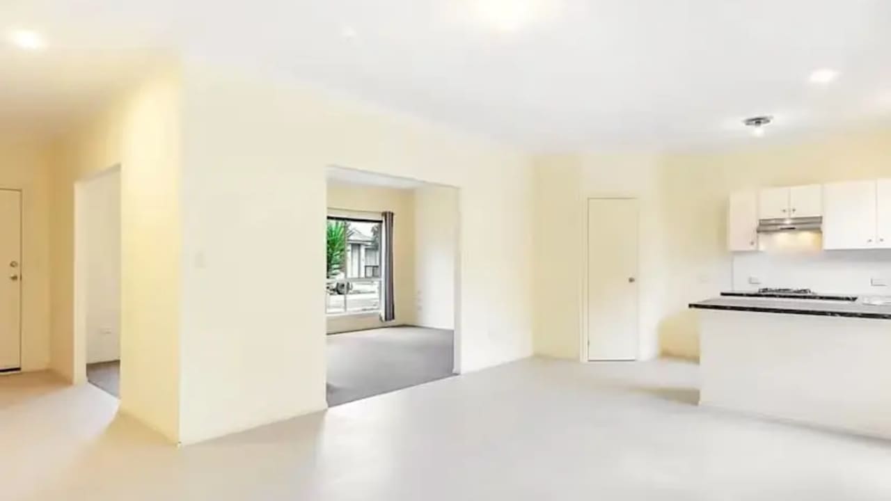 Unfurnished room in a share house