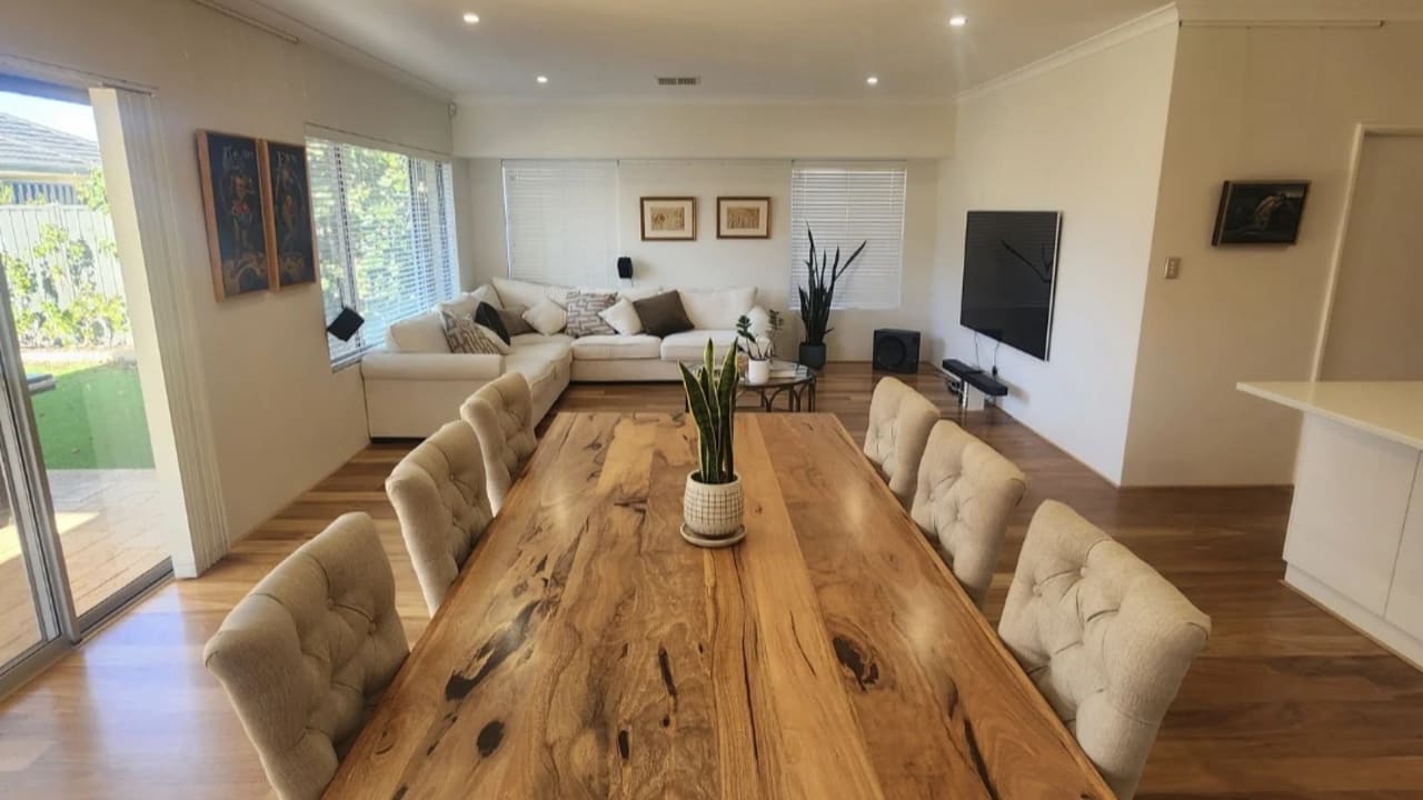 Room in a share house