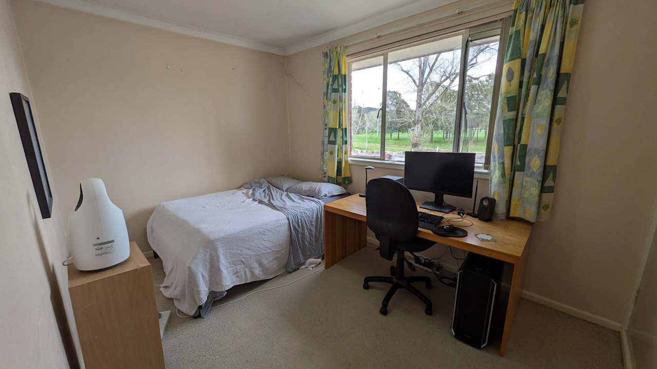 Room in a share house