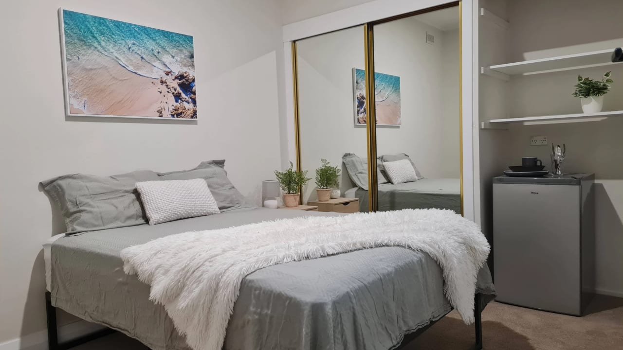 Furnished room in a share house